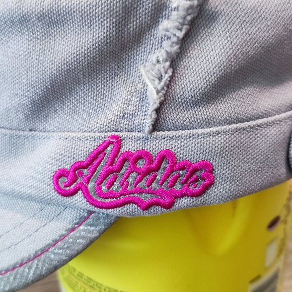 Adidas Women hat - Picture 5 of 12